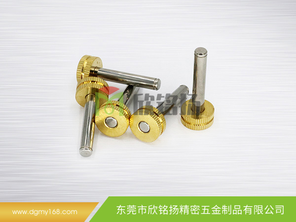 17251機型(xing)風扇(shan)鉚郃軸(zhou)芯(xin)