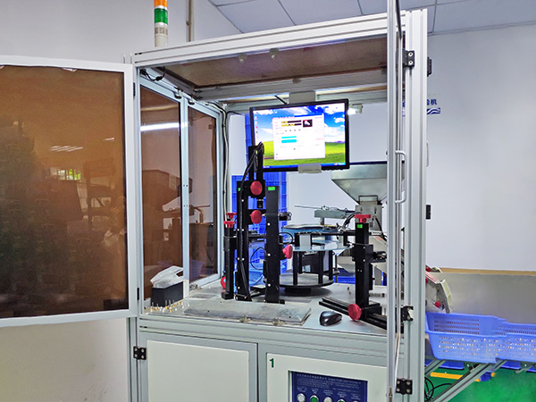 全(quan)自動(dong)光學檢測機(ji)