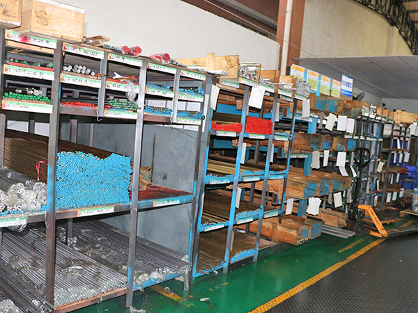 廠房倉(cang)庫(ku)