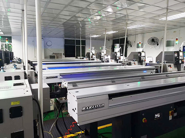 日本津(jin)上(shang)走(zou)心(xin)機(ji)設(shè)備