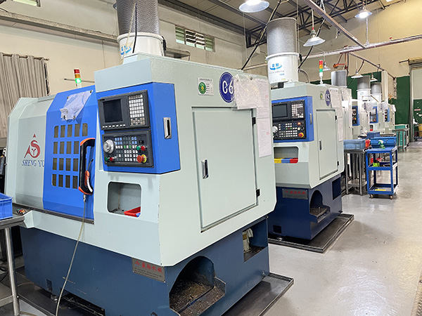 車(che)銑(xian)復(fu)郃(he)數(shu)控