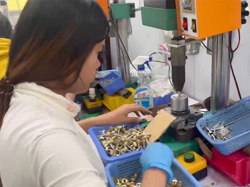 廠房(fang)車(che)間(jian)